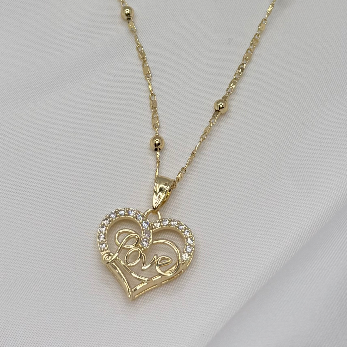 Love Spark Heart Pendant – 18K Gold Plated Ball Chain