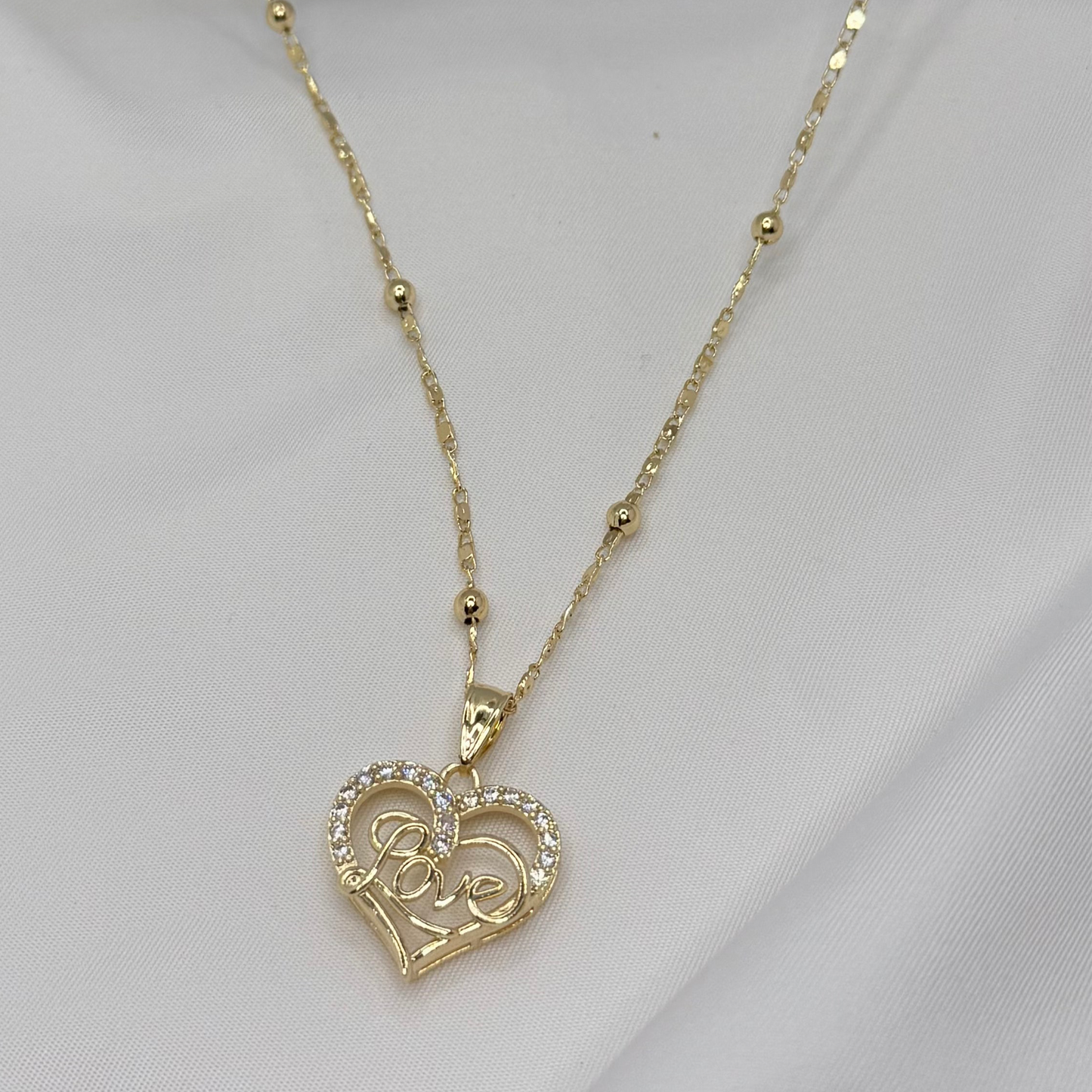 Love Spark Heart Pendant – 18K Gold Plated Ball Chain