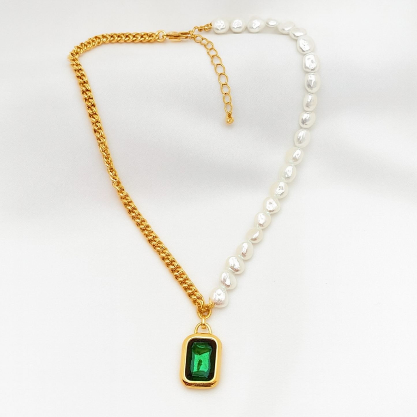18k Emerald Harmony Necklace