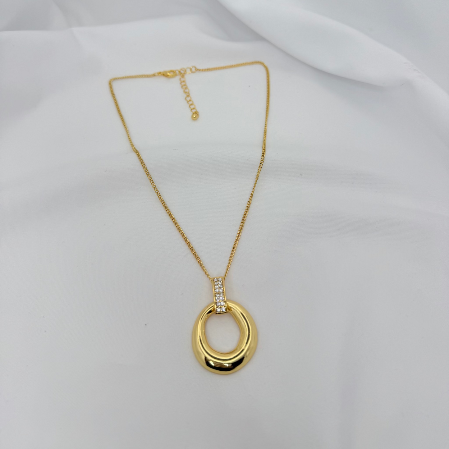 18k Radiant Halo Pendant Necklace