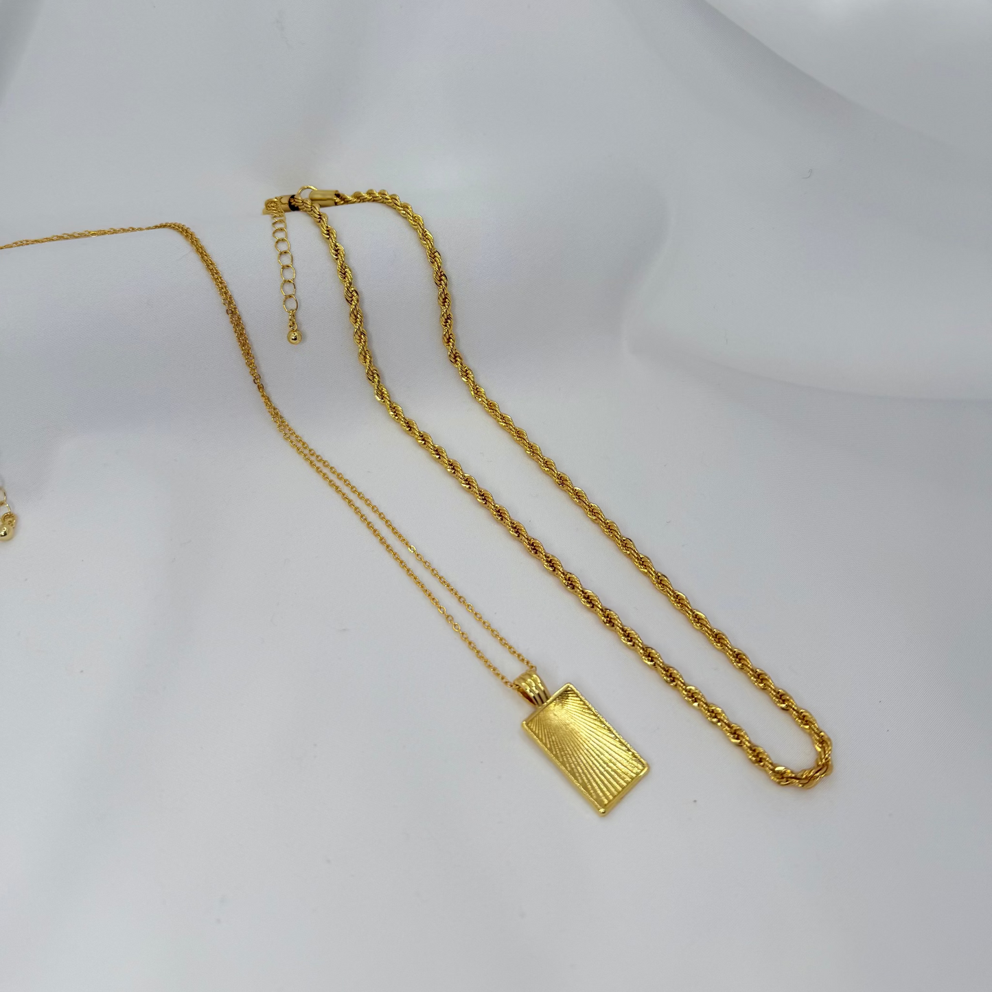 18k Luxe Rectangular Pendant Set Necklaces