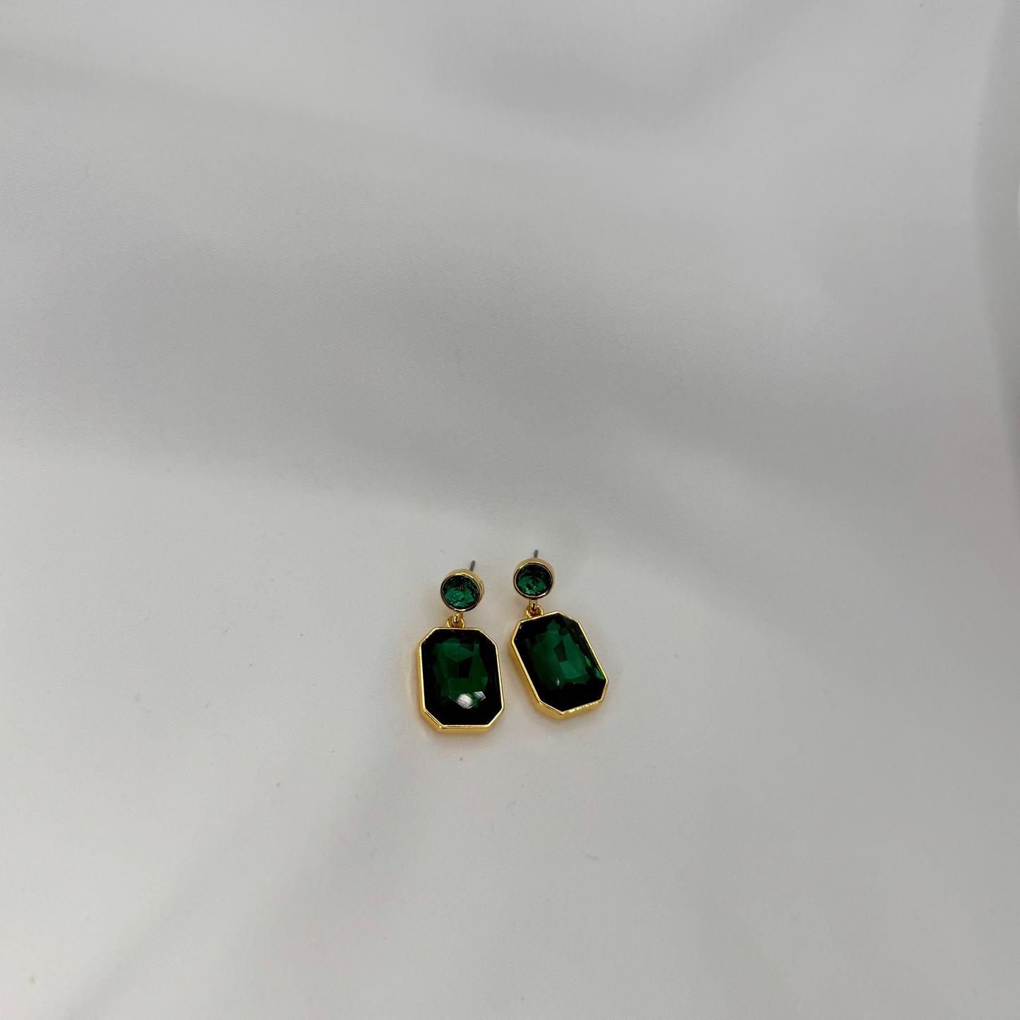 18k Emerald Grace Drop Earrings