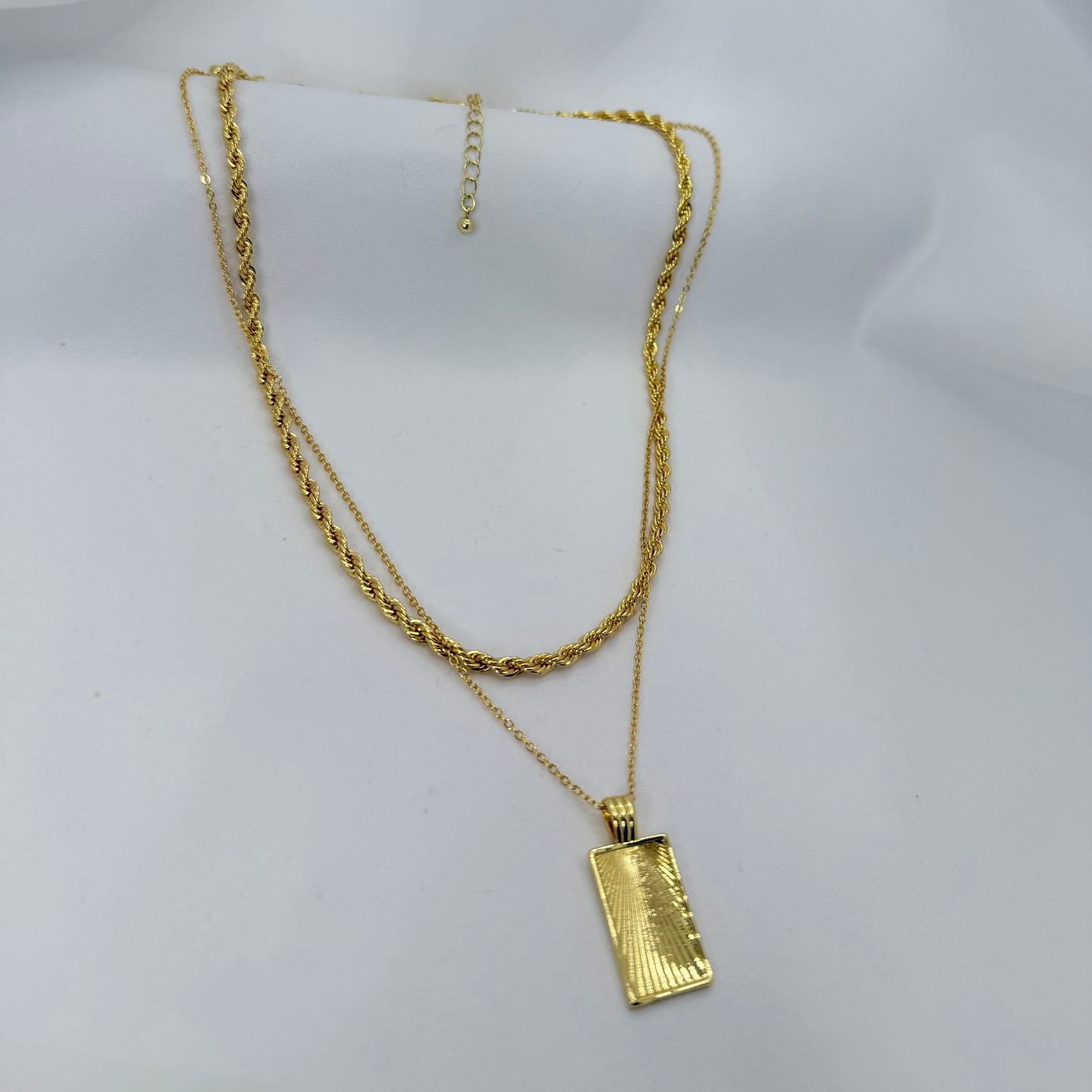 18k Luxe Rectangular Pendant Set Necklaces