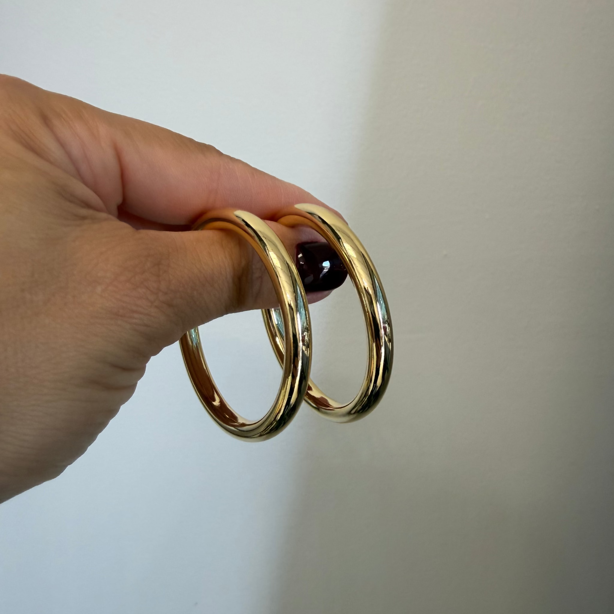 Classic hoop earrings laminated with 14K Gold