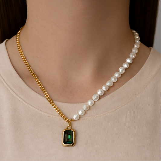 18k Emerald Harmony Necklace