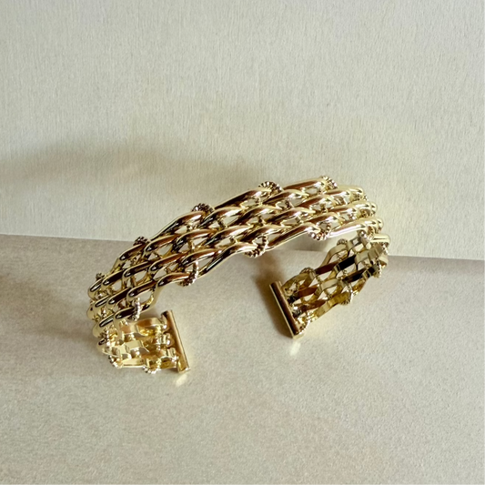Twisted Cuff 18k Gold Plated