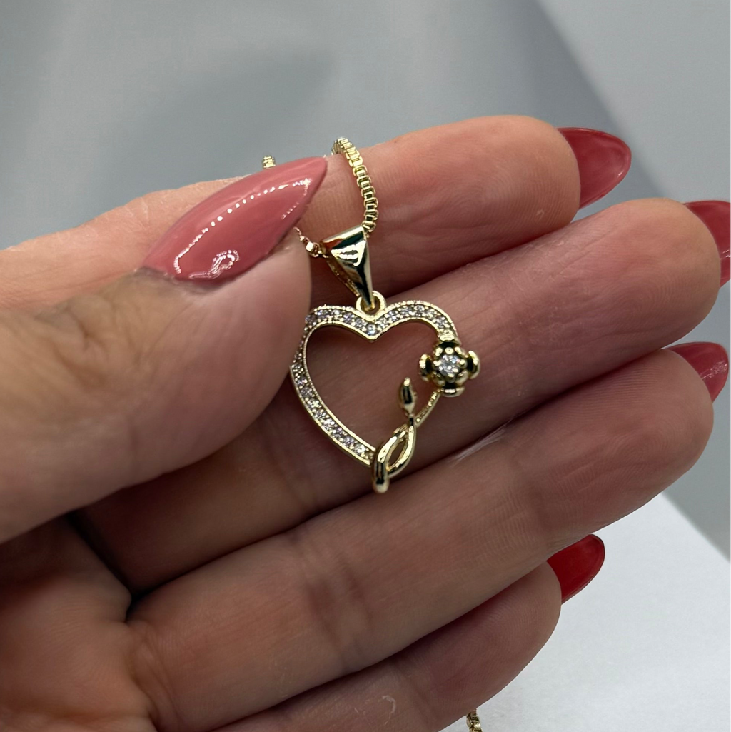 Delicate Bloom Heart Necklace 18k Gold Plated