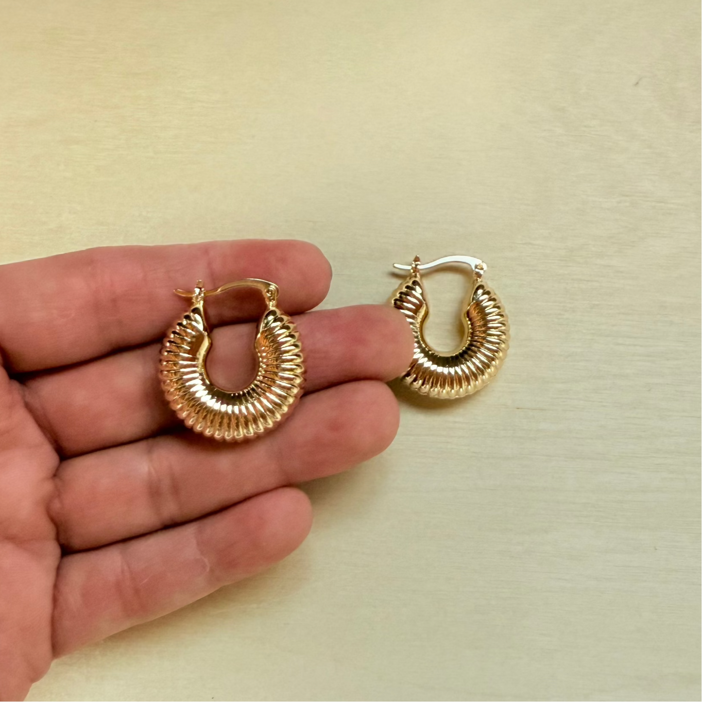 Ribbed Hoops 18k Gold - Plated
