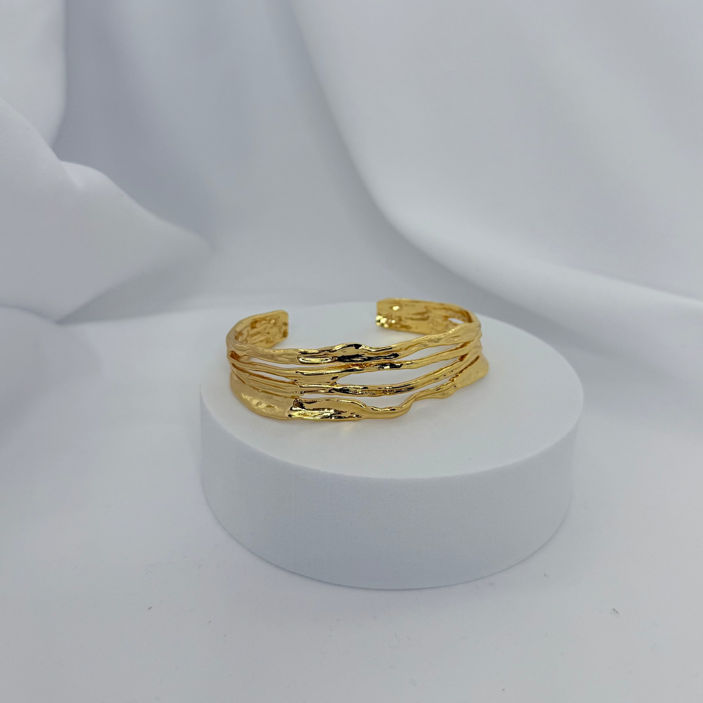 18k Aegean Waves Cuff Bracelet