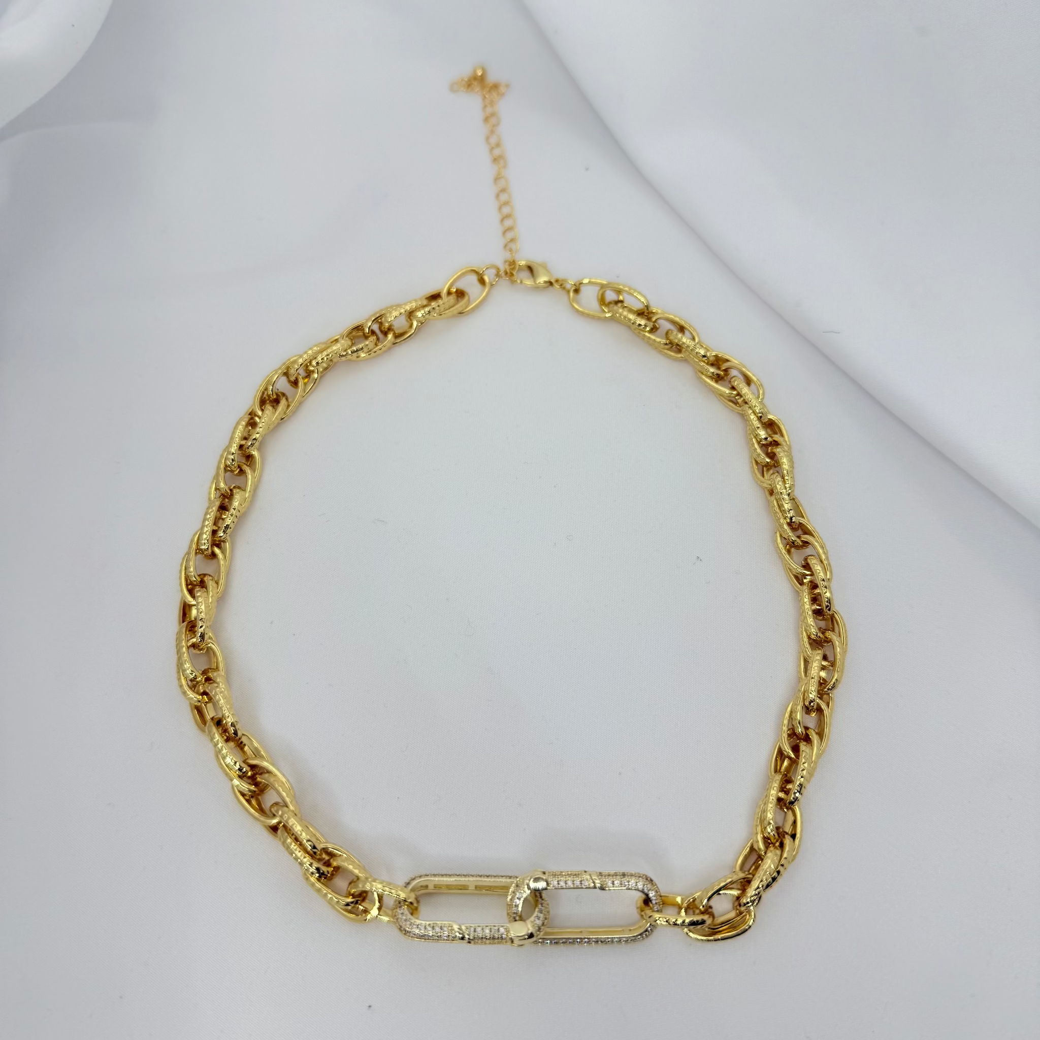 Linked Elegance Necklace