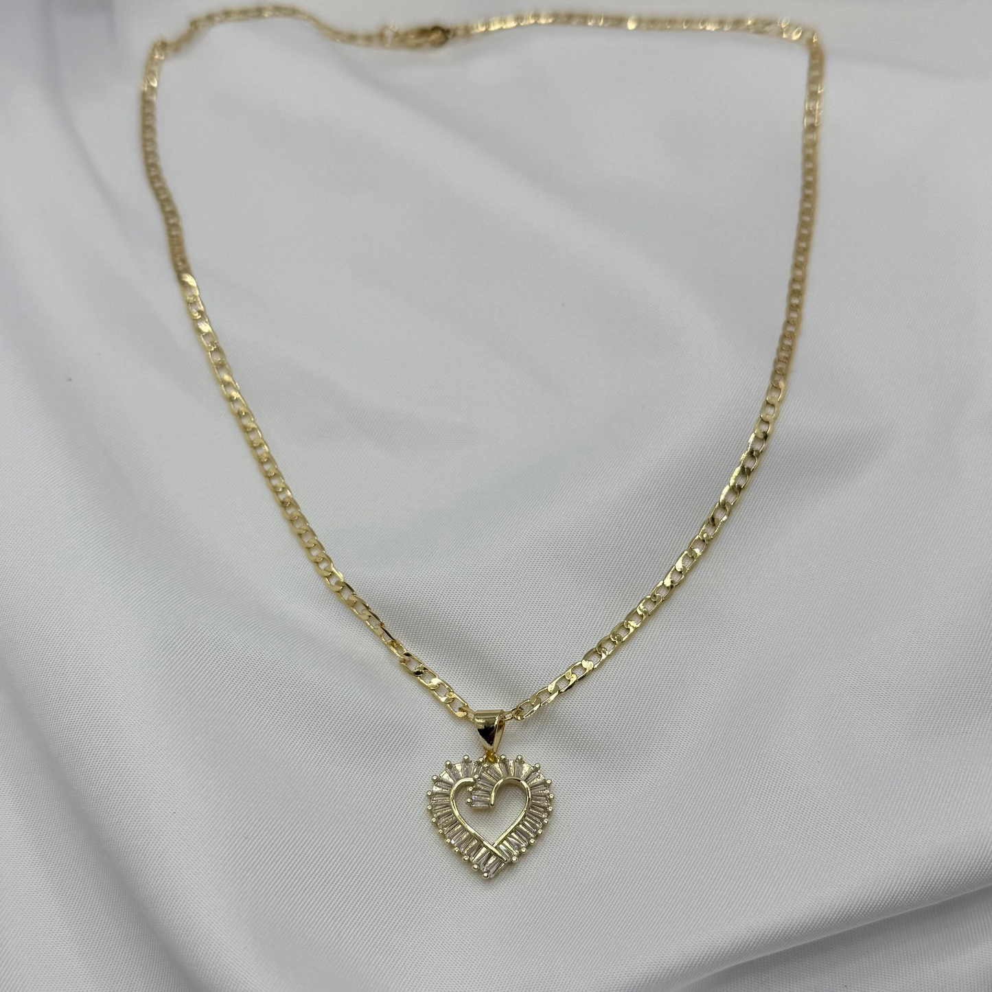 Radiant Heart Necklace 18k Gold Plated