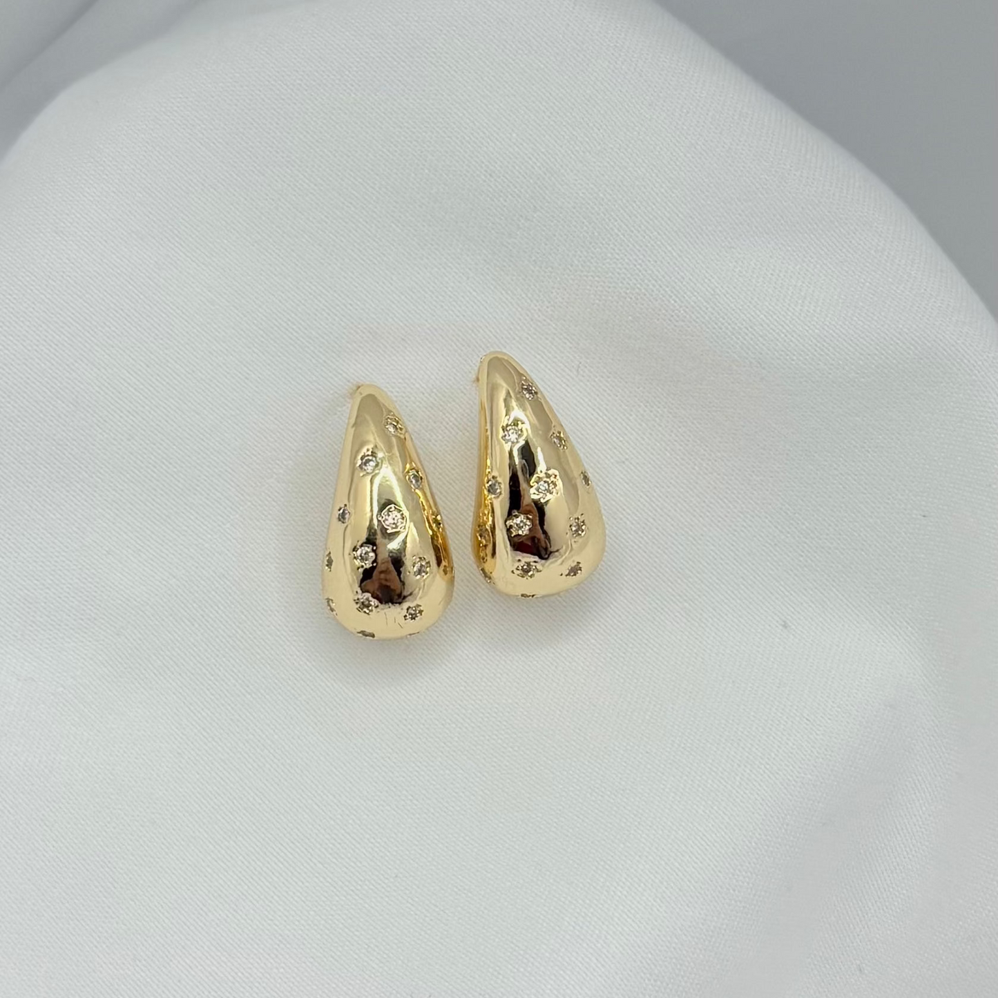 Gilded Tear Drop Earrings 18k Gold Plated