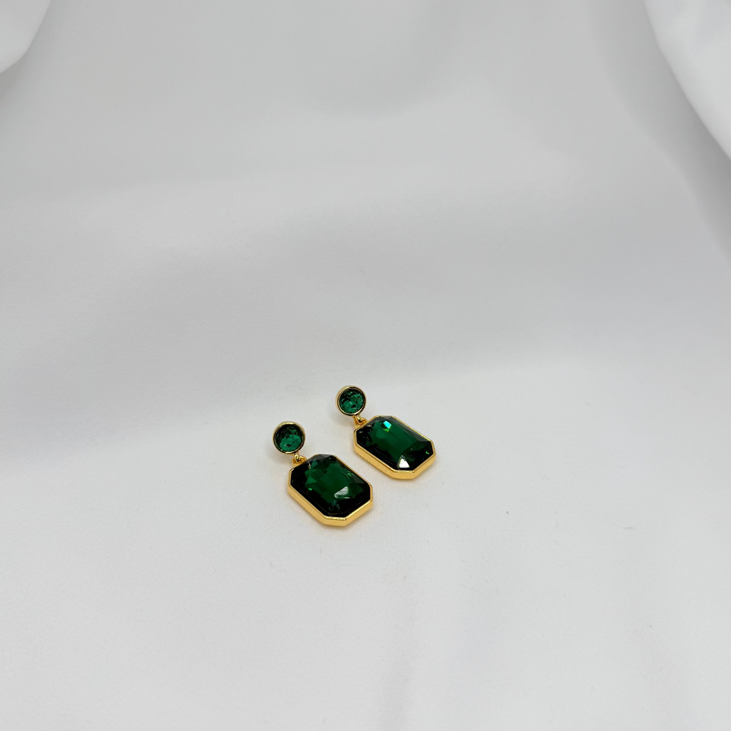 18k Emerald Grace Drop Earrings