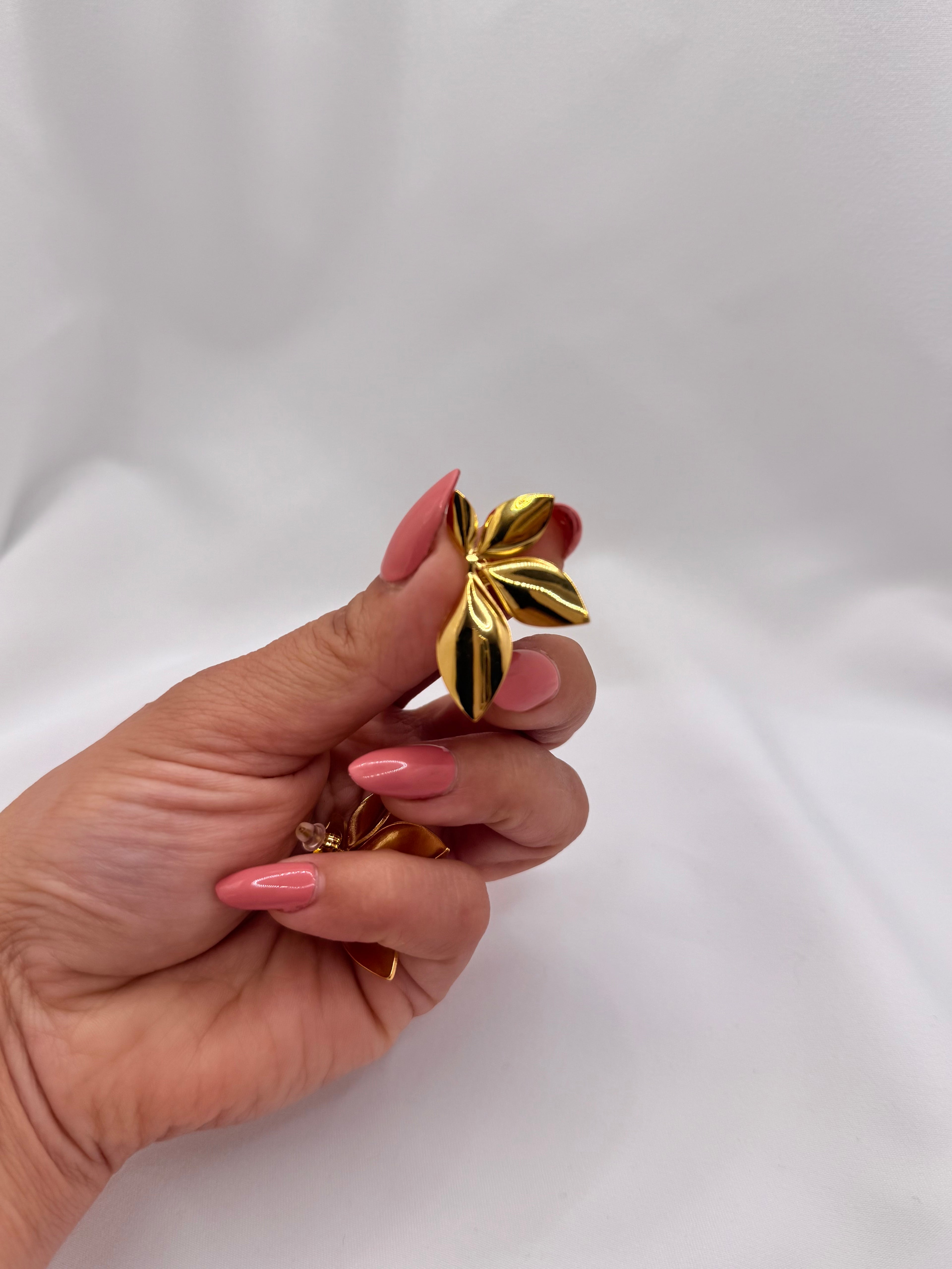 Golden Petal Studs 18k Gold Plated Stainless Steel