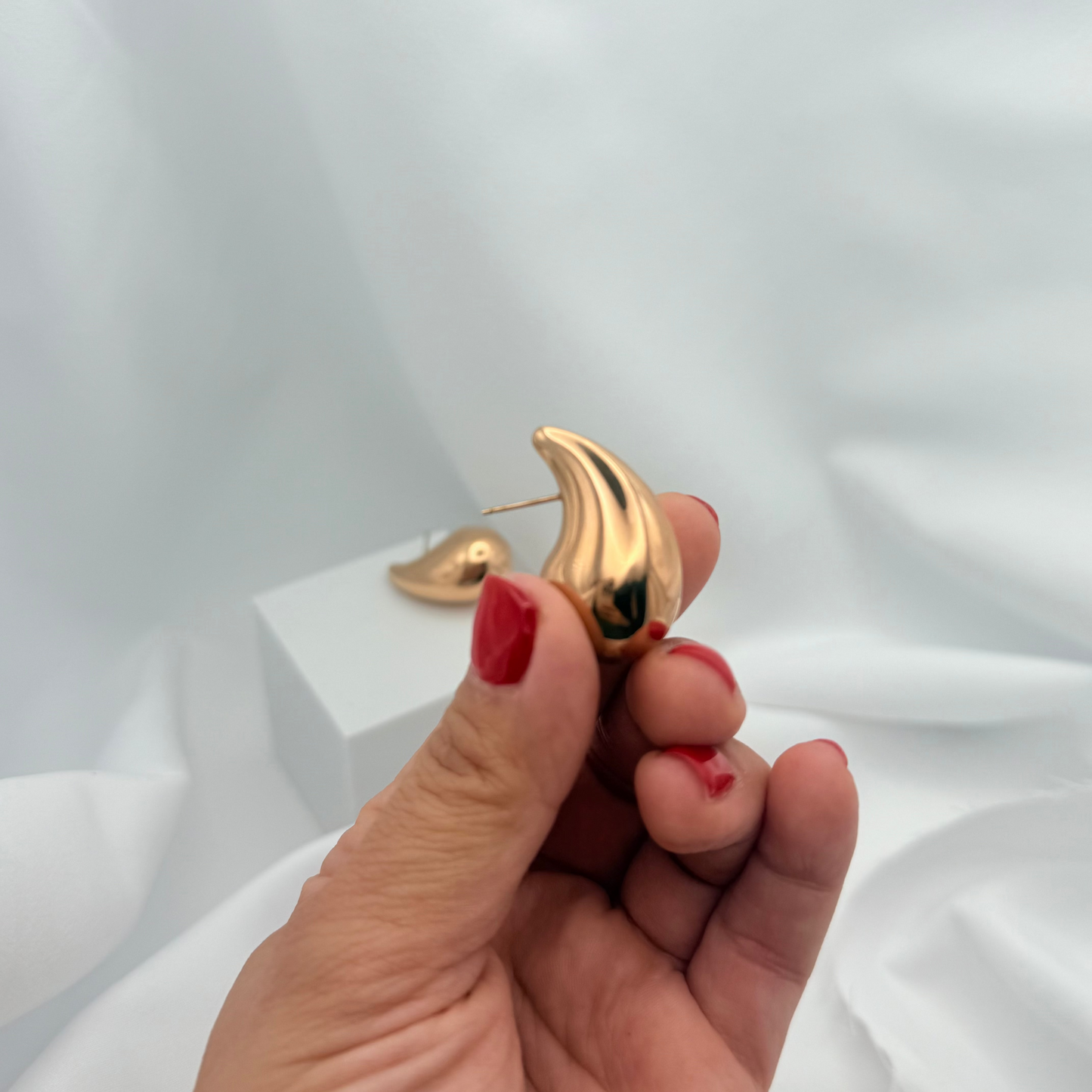 18k Rose Gold Drops Stud Earrings