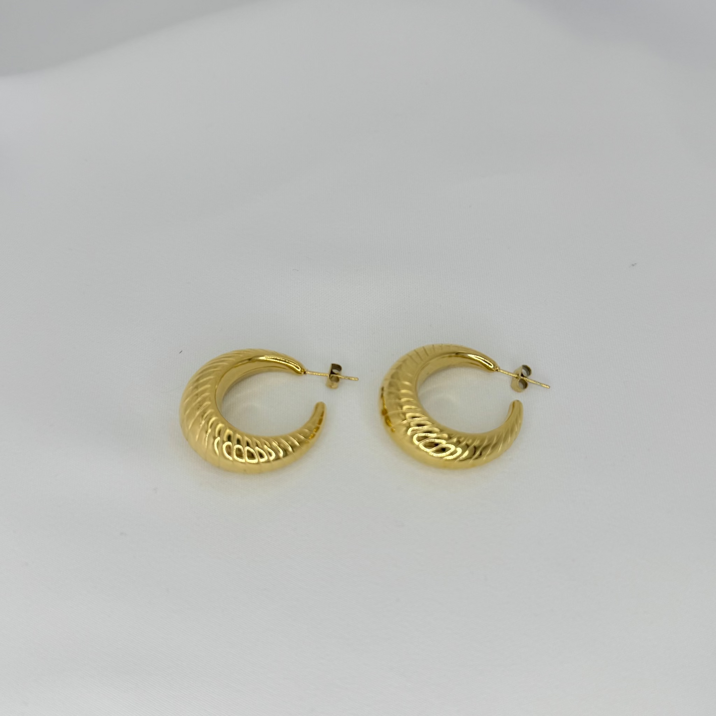 18k Crescent Moon Hoop Earrings