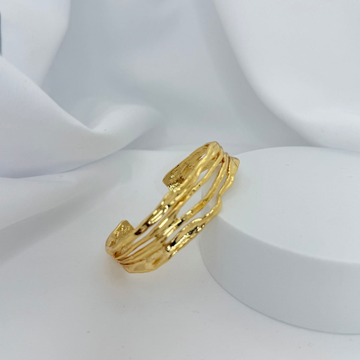 18k Aegean Waves Cuff Bracelet