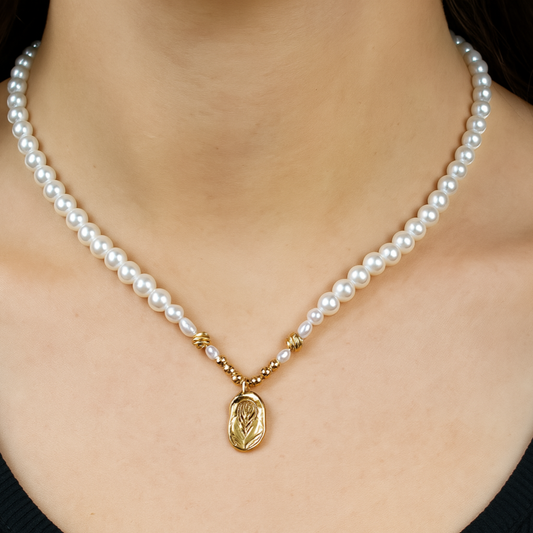 18k Embrace White Pearls Necklace