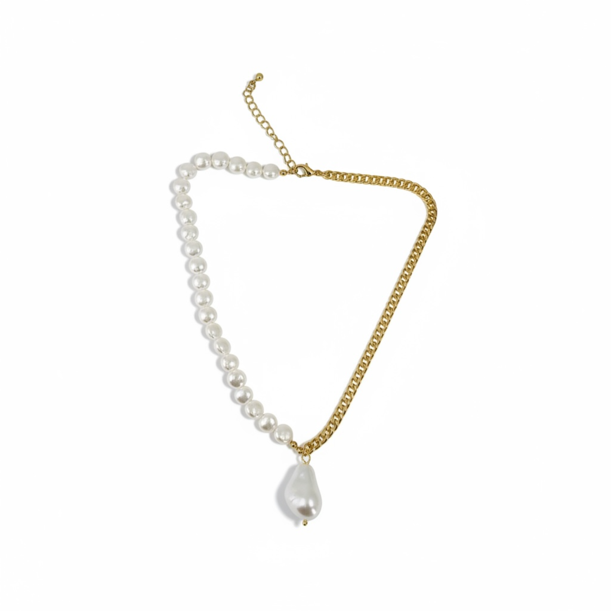 18K gold plated over brass, the Baroque Pearl Fusion Necklace blends classic elegance with a bold, modern edge.

